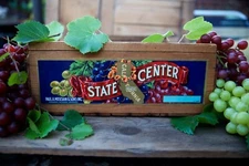 Original 1930s California Red & Green Grape Crate Art Label Farmhouse Decor-NOS