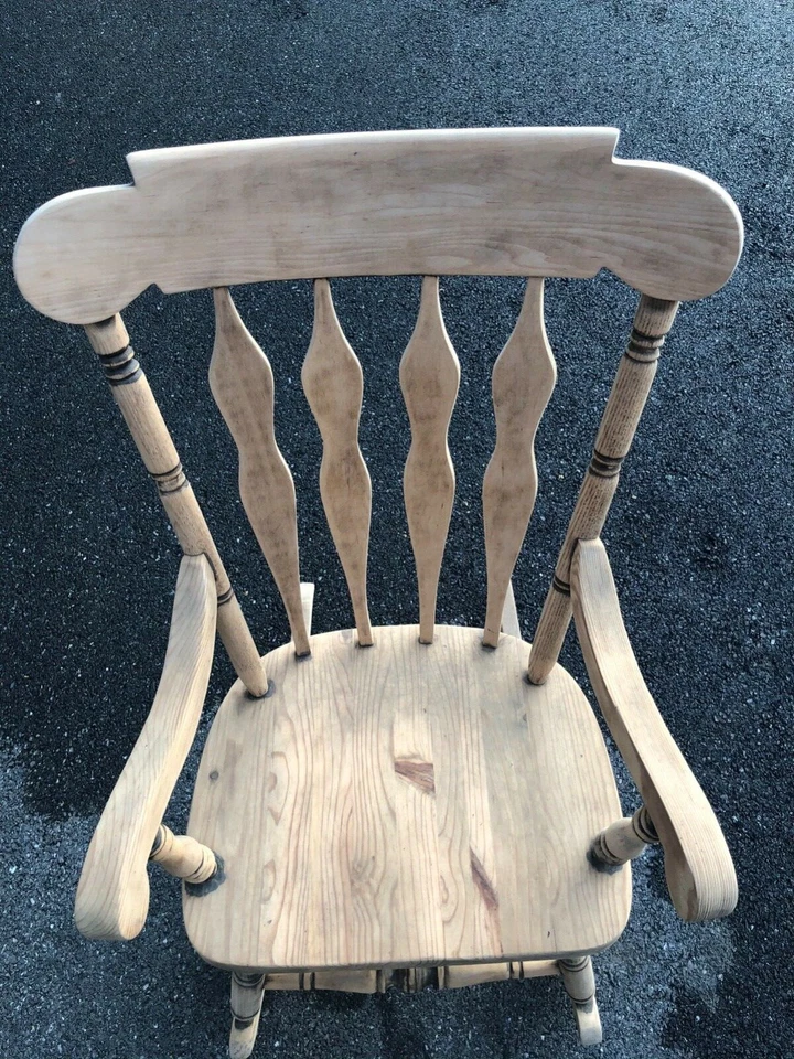 MADERA MACIZA ANTIGUA/VINTAGE MECEDORA, MECEDORA, PARCIALMENTE RESTAURADA Foto 2 de 4