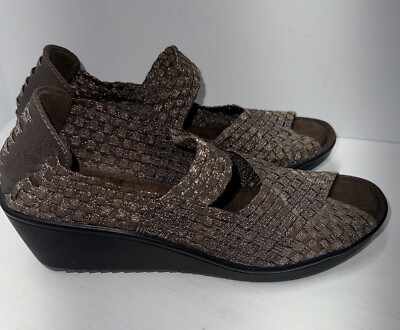 Bare Traps Women's Sz UMMA Woven Mary Jane Wedge