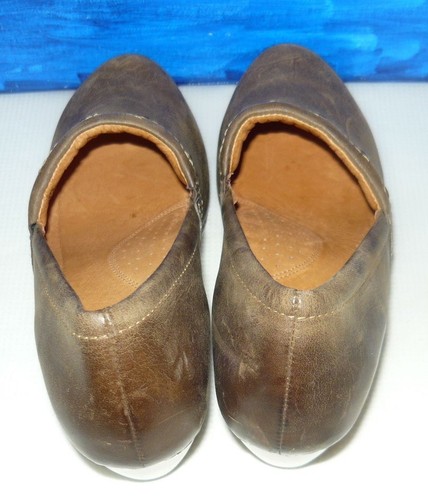 Dansko "Ryder" Brown Distressed Leather Women's Clogs 41/ US 10.5-11 - Picture 7 of 8