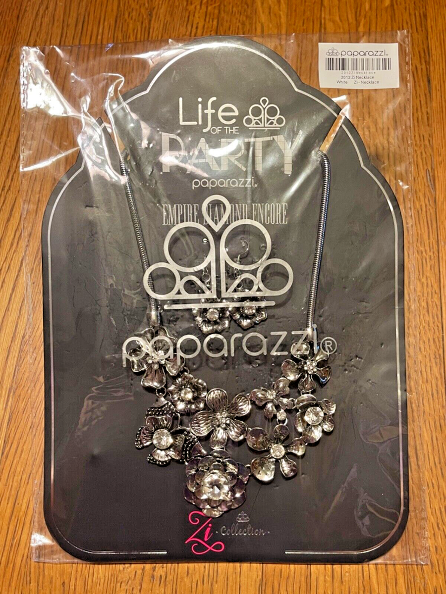 NWT Paparazzi 🌺💎 Flower Zi Necklace 2012 💎 🌺 Rare ~ Fan