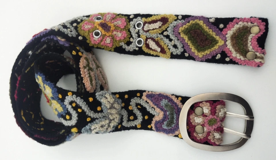 ACCESORIOS MUJER, HECHOS A MANO POR ARTESANO AYACUCHO, CINTURONES BORDADOS CON FLOR Foto 4 de 4