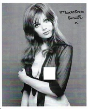 Madeline Smith "HAMMER" actress 10" x 8" Genuine Signed Autograph rare 29442