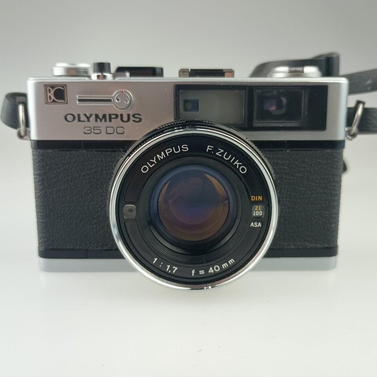 OLYMPUS 35 DC Early Model F.Zuiko 40mm F/1.7 Rangefinder