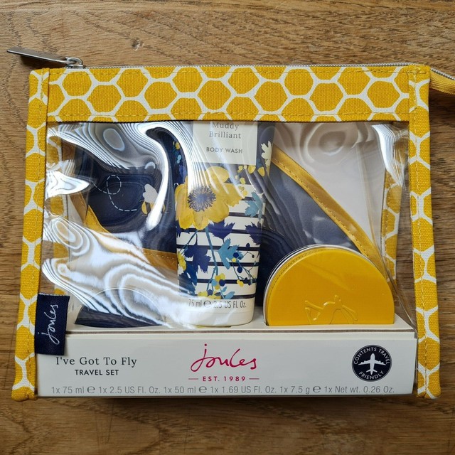 Joules I've Got to Fly Travel Gift Set Body Wash Butter Lip Balm Mask