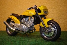 1:18 Voxan 1000 Roadster V2 Goldgelbmetallic MAJORETTE 00205