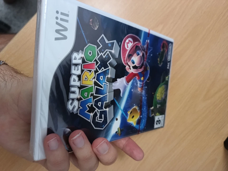 Super Mario Galaxy (Nintendo Wii) PAL - New and sealed - Image 2 of 4