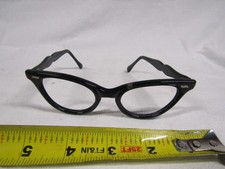 VINTAGE CATS EYE GLASSES FRAME WOMANS RETRO EYEWARE FASHION IMPERIAL USA