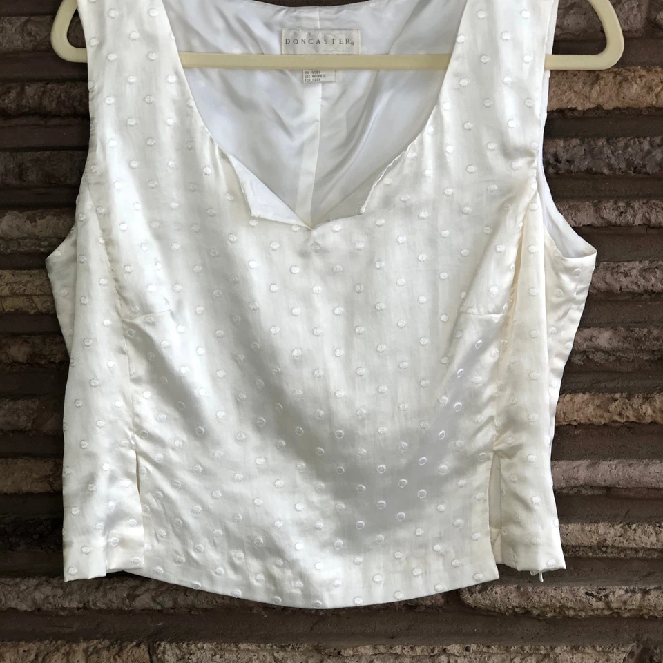 Top formal Doncaster 100 % seda marfil lunares cuello en V talla 12 Foto 4 de 4