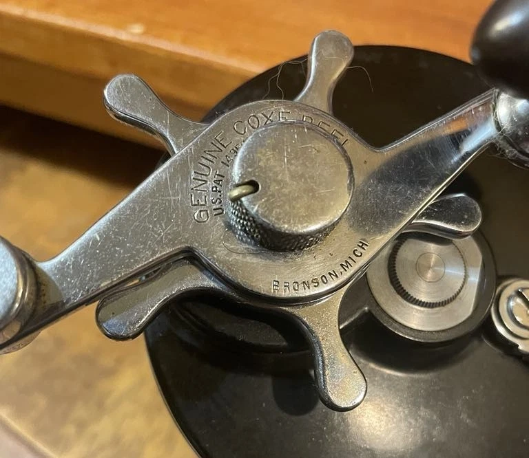 1938 Vintage J. A. COXE 4/0 — CARRETE BIG GAME vendido por BRONSON — LIMPIO — FUNCIONA PERFECTAMENTE Foto 4 de 4