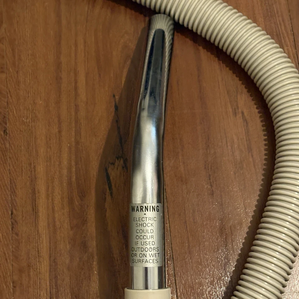 Manguera genuina de 8 pies y varita recta para aspiradora Eureka de colección Foto 4 de 4