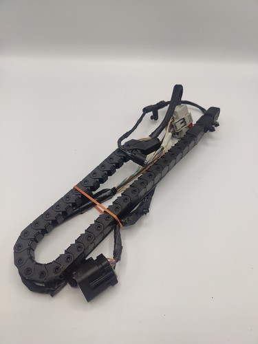OEM 10-18 Town Country Gran Caravan Routan Sliding Door Right Wire Track Mopar