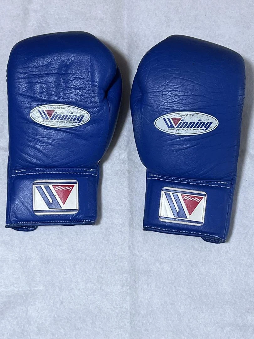 Winning MS-300 Boxing Gloves 10 oz. string type blue No string Used Very  Good