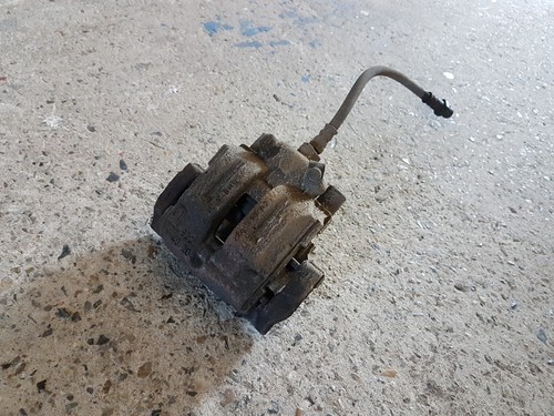 BMW 1er E81 E82 E87 E88 Bremssattel mit Bremsträger hinten links 40/20 6768693
