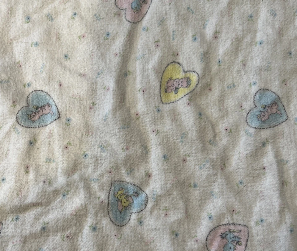 Manta de franela para recibir bebés de hospital de colección animales en corazones cerdos elefantes en muy buena condición Foto 4 de 4