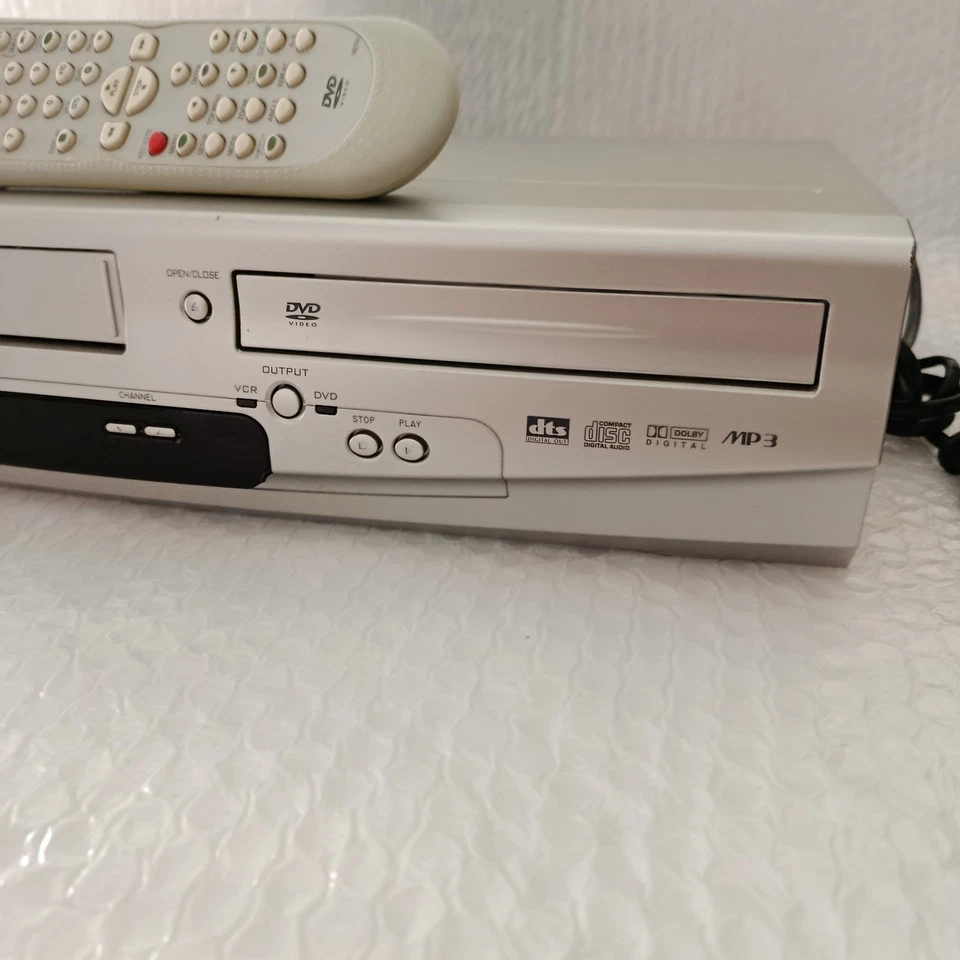 Funai videoregistratore DPVR-5600 - VHS E DVD - Immagine 2 di 4