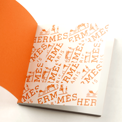 RARE OOP 2002 HERMES JOUEZ AVEC VOTRE CARRE Book How to Tie Your Scarf Softcover - Bild 2 von 4