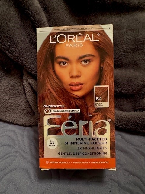 L'Oreal Feria Multi-Faceted Shimmering Permanent Hair Color #54 Spiced Copper