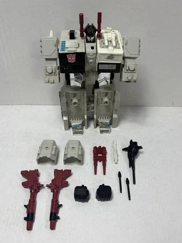 G1 Transformers Hasbro Metroplex W/ Accessories Lot, Rubber Tire 1985