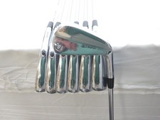 New Wilson Staff Model Blade Iron Set 4-PW Dy...