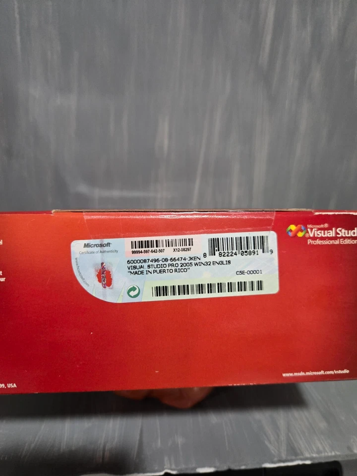 Microsoft Visual Studio 2005 Professional Edition - Image 4 of 4