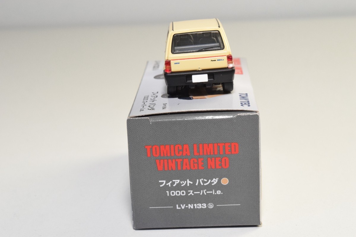 A94 1:64 3 INCH TOMICA TOMY VINTAGE NEO LV-N133B FIAT PANDA