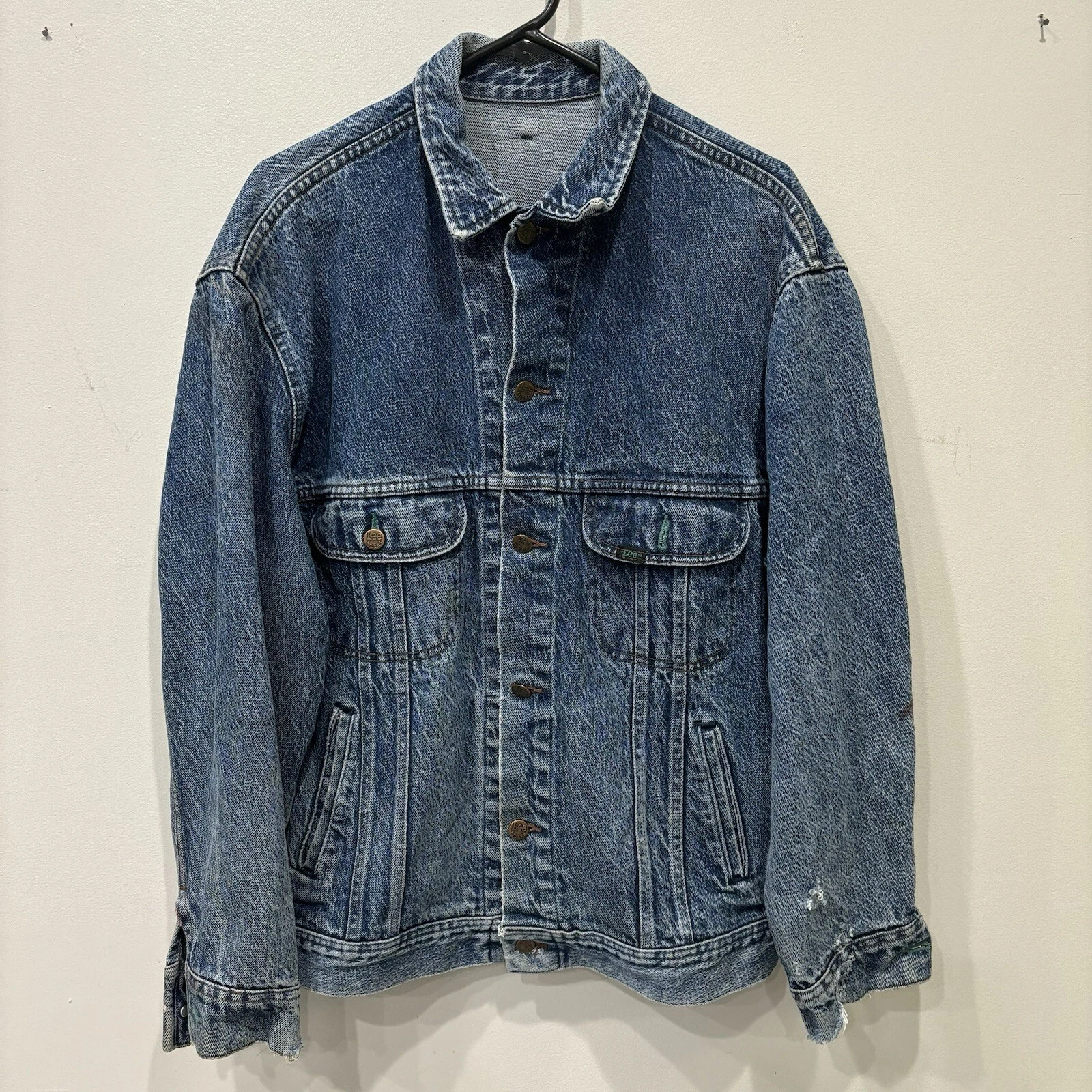 Vintage Lee Riders Trucker Distressed Denim Jacket Men’s Size Medium ( STAINS )