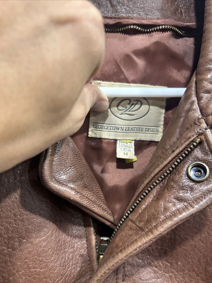 Vintage Georgetown Leather Design Men’s Sz MED Brown Bomber Jacket Full Zip - Image 2 of 4