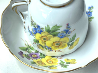Meissen Moccatasse Tasse mit Untertasse TOP Zustand
