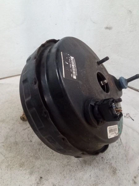 Potenciador de freno eléctrico Toyota Tundra 2000-2006 Foto 2 de 4