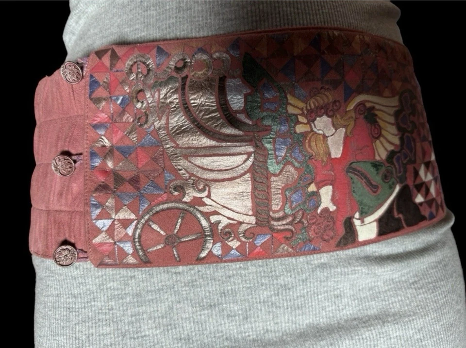 Cinturón Vintage Años 70 Gamuza Cuero Hecho a Mano Pintado Ángeles Boho Hippy Ancho Foto 4 de 4