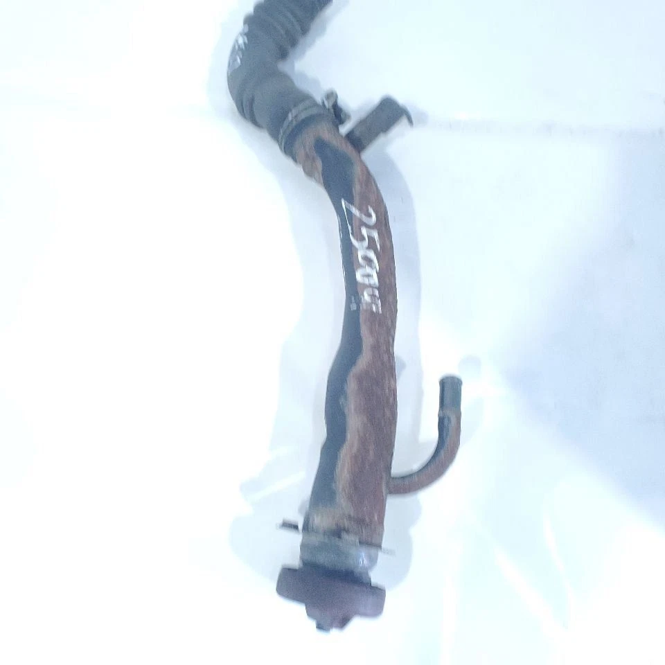 1991 年 1996 年三菱 3000GT DOHC 手动原始设备制造商燃料填充颈 — 第 2/4 张图片