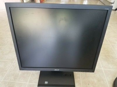 Acer V193W 1440 x 900 LCD Monitor 19 