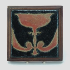 American Encaustic Tile Co 7" floral trivet tile arts & crafts Zanesville Ohio