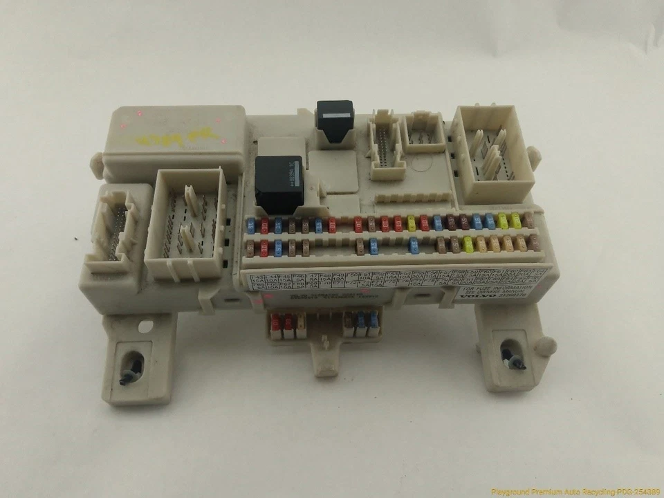 Volvo C30 Front Right Passenger Interior Cabin Fuse Box Fits 2007-2013 07 08 09 - Image 2 of 4