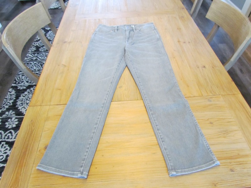 NWT J.Crew Women's Size 28 Gray Vintage Slim Straight Jean Style # BA613