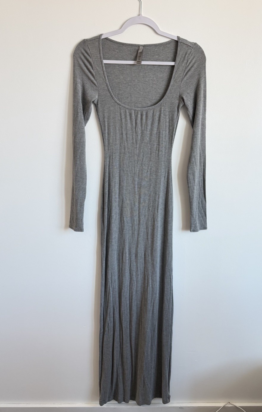 Skims Gray Ribbed Knit Long Sleeve Maxi Dress Scoop Neck Pullover Size S