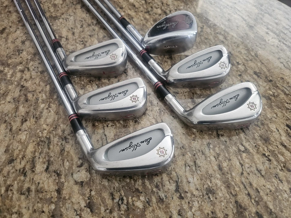 Nice 5-9,SW RH Ben Hogan Edge CFT Iron Set with Hogan Apex 3/R-Flex Steel Shafts - Image 3 of 4