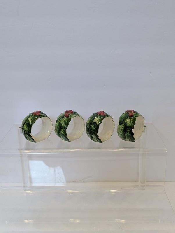 Vintage Otagiri Mary Ann Baker Wreath Ceramic Napkin Rings Made In Japan 