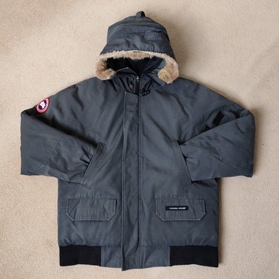 Canada Goose Chilliwack Bomberjacke Herren Small Grau Daunen Fell Kapuze 7950M Mantel