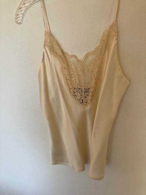 Picture 2 of 5