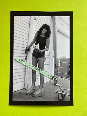 Found 4X6 Photo of Beautiful Music Legend Singer Linda Ronstadt