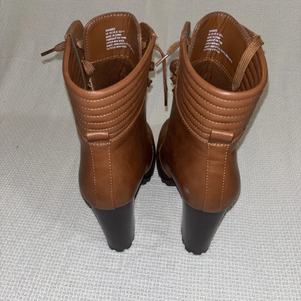 Shoe Dazzle 女式靴子 10 棕色人造皮革 Shandee 系带粗跟短靴 — 第 3/4 张图片