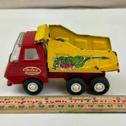 Vintage 1970 - 1973 TONKA DUMP TRUCK Pressed Steel Red Cab Yellow 5" TONKA USA