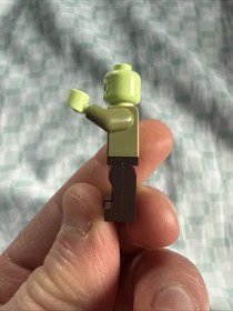 LEGO Scooby-Doo Zombie Zeke Minifigure from Set 75902 - scd009