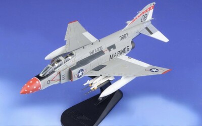 Hobby Master 1/72 HA19024 F-4J Phantom II USMC VMFA-235 Death Angels