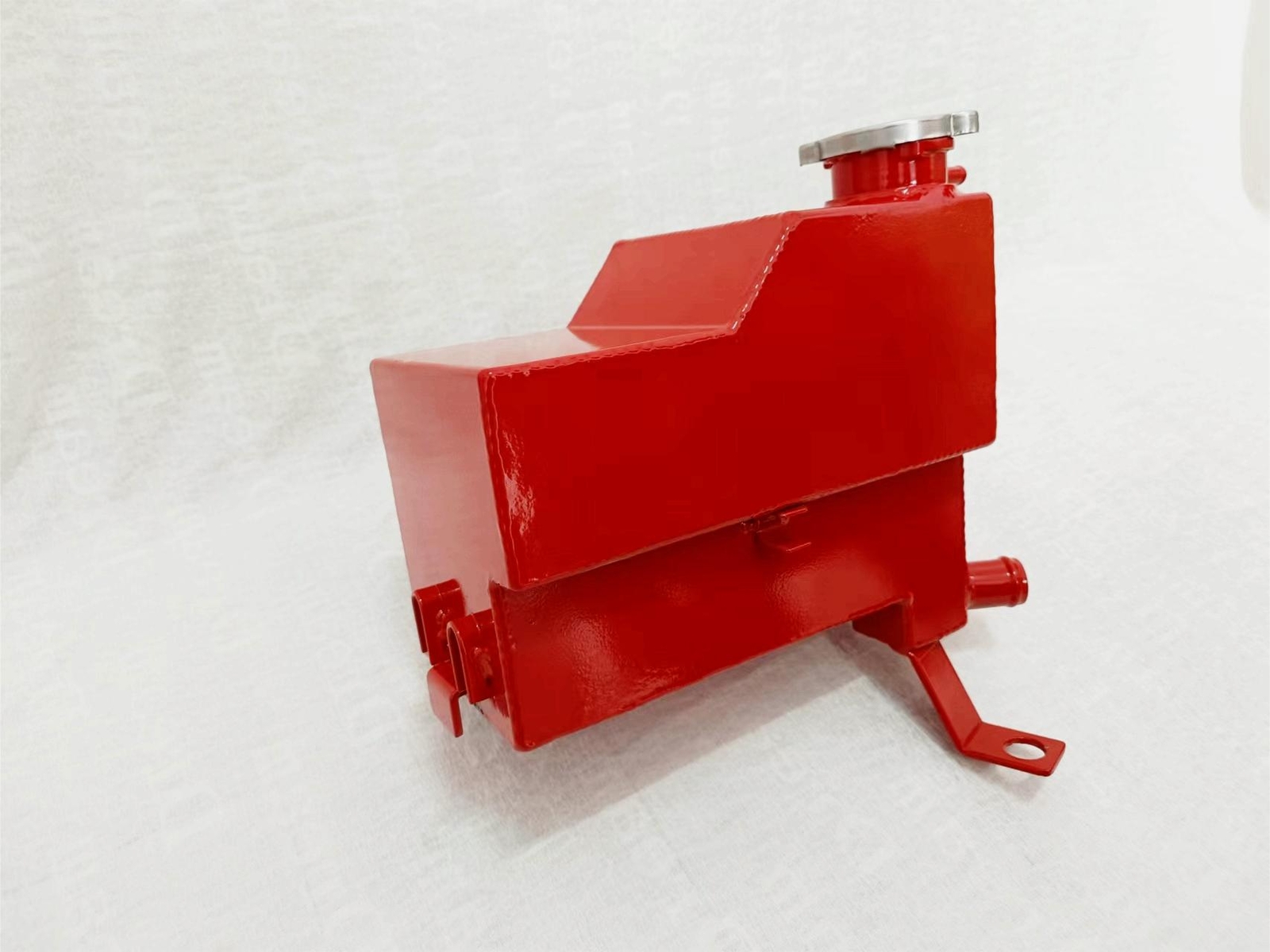 Aluminum Coolant Expansion Overflow Tank For GMC Chevy Cadillac Hummer