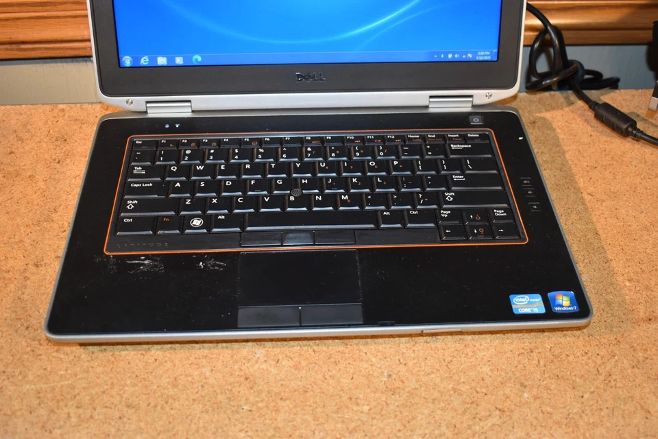 Dell Latitude E6420 Intel Core i5-2520M 4GB RAM 500GB HD Windows 7 32-bit Webcam - Image 3 of 4