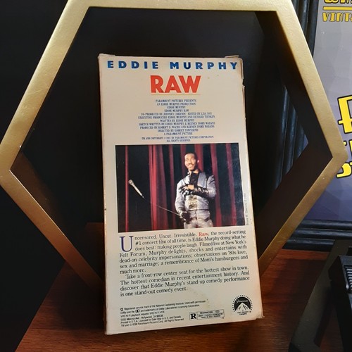 Eddie Murphy - Raw - VHS 1991 - Free Shipping! Buy 2 Get 1 Free!!! - Picture 3 of 4