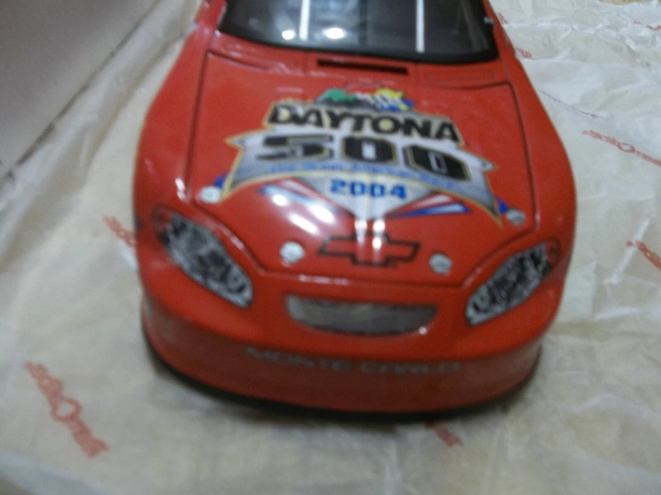 NEW Team Caliber 2004 Daytona 500 Donald Duck NASCAR 1:24 Die Cast FREE SHIP! - Image 3 of 4